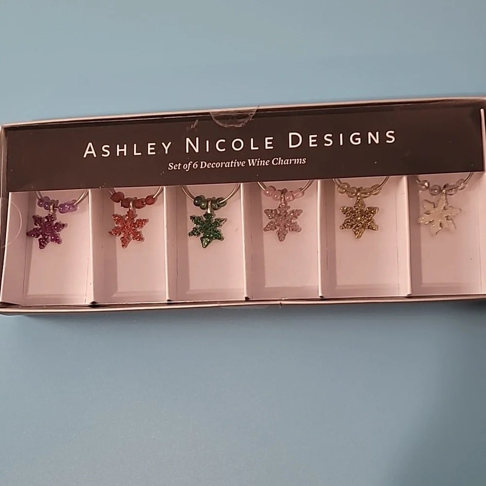 ASHLEY NICOLE WINE GLASS CHARMS